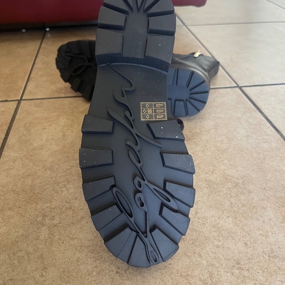 Karl Lagerfeld Paris Women Mela Combat Black Boots 7.5M and 8.5M - Picture 9 of 9